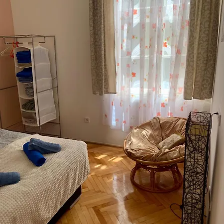 Dob Street Cute Apartment