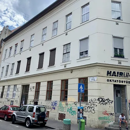 Apartman Dob Street Cute